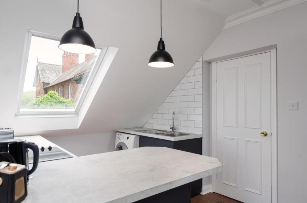 Time Is Now! Beautiful Apartment In York Exterior photo